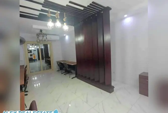 65147403 - Property Image 3