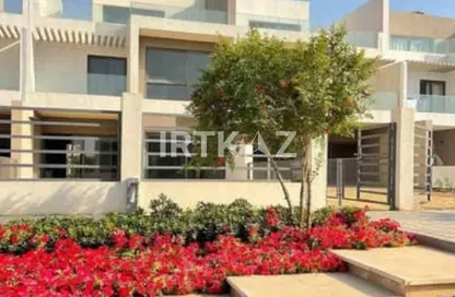 Townhouse - 3 Bedrooms - 4 Bathrooms for sale in Moon Residences - Fifth Square - The 5th Settlement - New Cairo City - Cairo