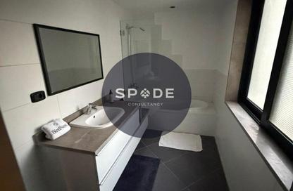 Apartment - 3 Bedrooms - 3 Bathrooms for sale in The Waterway View - 90 Street - The 5th Settlement - New Cairo City - Cairo