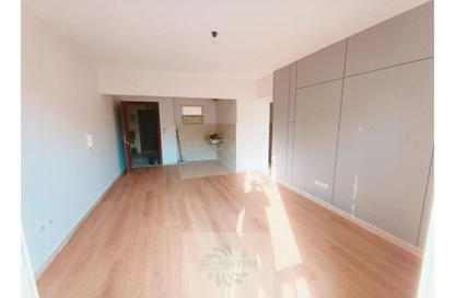 Apartment - 2 Bedrooms - 1 Bathroom for sale in Al Mostakbal - 12th District - Sheikh Zayed City - Giza