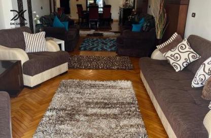 Apartment - 3 Bedrooms - 3 Bathrooms for sale in Al Farek Ismail Srhank St. - Laurent - Hay Sharq - Alexandria
