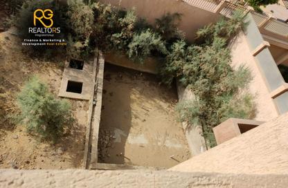 Villa - 6 Bedrooms - 6 Bathrooms for sale in Rayhana Compound - Al Wahat Road - 6 October City - Giza