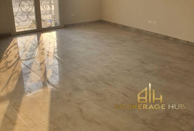 8560929 - Property Image 3