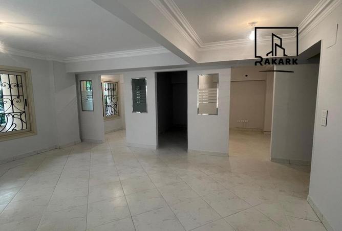 8600117 - Property Image 2