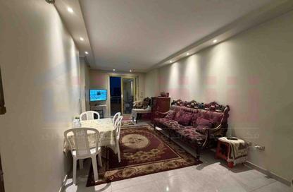 Apartment - 2 Bedrooms - 1 Bathroom for sale in Moharam Bek - Hay Sharq - Alexandria