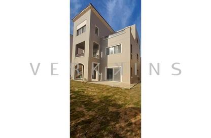 Townhouse - 3 - 4 for sale in Celesta Hills - Uptown Cairo - Mokattam - Cairo