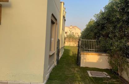 Villa - 4 Bedrooms - 3 Bathrooms for rent in Uptown Cairo - Mokattam - Cairo