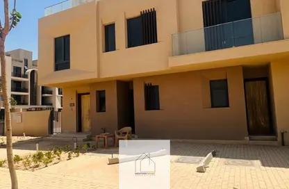 Townhouse - 3 Bedrooms - 4 Bathrooms for sale in Vye Sodic - New Zayed City - Sheikh Zayed City - Giza