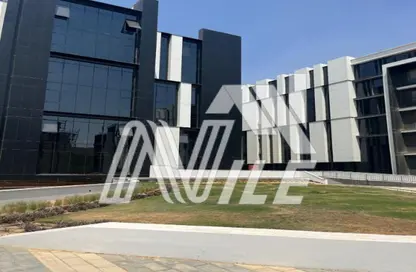 Office Space - 3 Bedrooms - 3 Bathrooms for sale in Hyde Park Business District Mall - South Teseen St. - The 5th Settlement - New Cairo City - Cairo