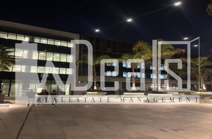 Office Space - 2 Bedrooms - 1 Bathroom for sale in Lake View Residence - 5th Settlement Compounds - The 5th Settlement - New Cairo City - Cairo