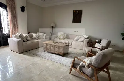 دوبلكس - 3 غرف نوم - 2 حمامات للبيع في شارع عمرو بن العاص - المنطقة ه - حى جنوب الاكايمية - مدينة القاهرة الجديدة - القاهرة