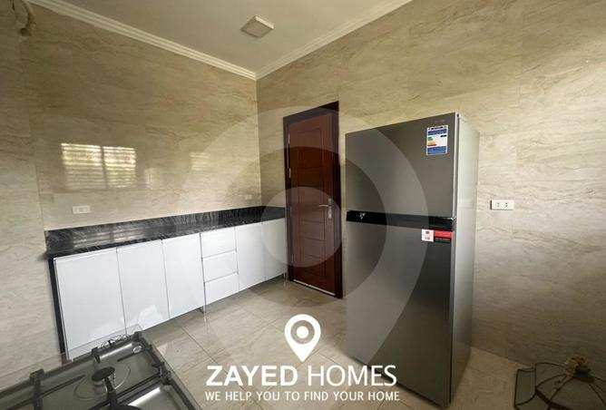 98013642 - Property Image 3