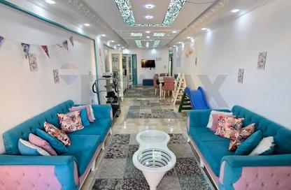 شقة - 3 - 2 للبيع في شارع إسكندر إبراهيم - ميامي - حي اول المنتزة - الاسكندرية