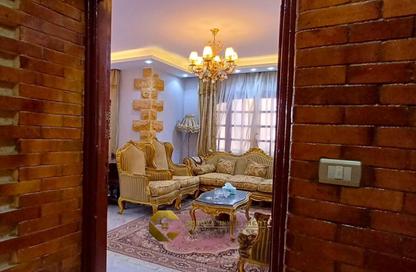 شقة - 3 غرف نوم - 2 حمامات للبيع في الحي الاول - مدينة 6 أكتوبر - الجيزة
