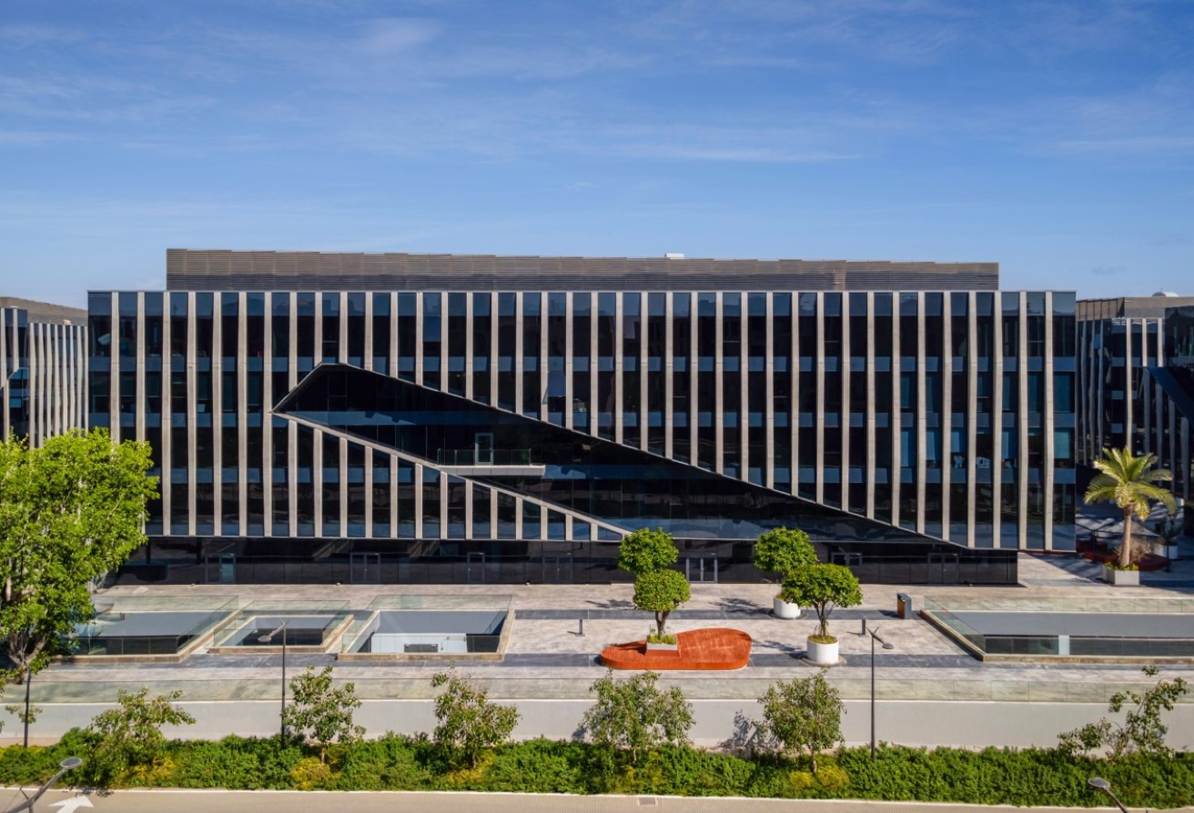 Office For Sale In Prime Location - EDNC Eastown  thumbnail