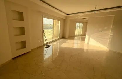 Apartment - 3 Bedrooms - 2 Bathrooms for sale in Suleiman Al Halabi St. - El Banafseg 11 - El Banafseg - New Cairo City - Cairo