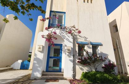 Chalet - 2 Bedrooms - 2 Bathrooms for sale in Mountain View - Ras Al Hekma - North Coast
