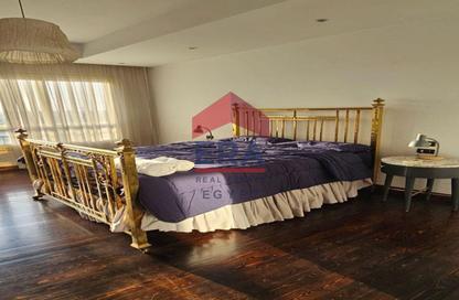 Apartment - 2 Bedrooms - 2 Bathrooms for rent in Mohamed Mazhar St. - Zamalek - Cairo