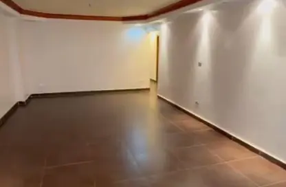 Apartment - 3 Bedrooms - 2 Bathrooms for sale in Ibrahim Al Refaey St. - 8th Zone - Nasr City - Cairo