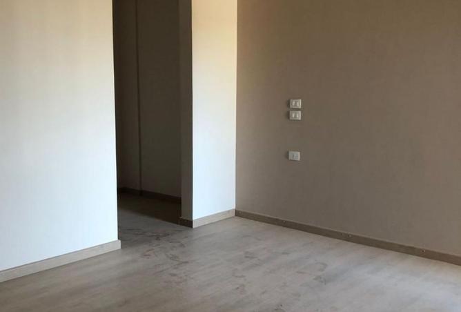 104598357 - Property Image 3