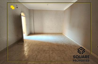 Apartment - 2 Bedrooms - 1 Bathroom for sale in 4th District - 6 October City - Giza