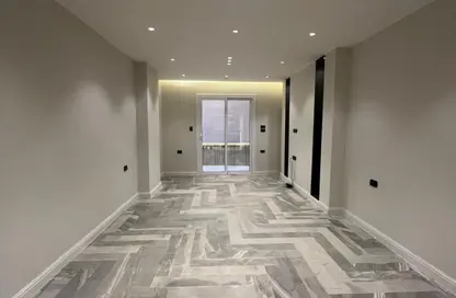 Apartment - 2 Bedrooms - 2 Bathrooms for sale in Gate 3 old - Khafre - Hadayek El Ahram - Giza