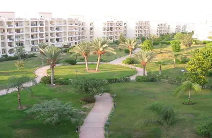 Apartment - 3 Bedrooms - 2 Bathrooms for rent in Zayed 2000 - 4th District - Sheikh Zayed City - Giza