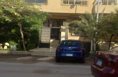 Apartment - 3 Bedrooms - 2 Bathrooms for sale in Hassan Abo Seada St. - Area E - Ganoob El Acadimia - New Cairo City - Cairo