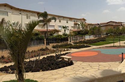 Villa - 4 Bedrooms - 3 Bathrooms for sale in Cluster 4 - Hyde Park - New Cairo City - Cairo