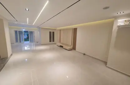 أي فيلا - 3 غرف نوم - 3 حمامات للايجار في ماونتن فيو اكتوبر بارك - الحي السادس - مدينة 6 أكتوبر - الجيزة