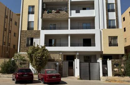 Apartment - 3 - 2 for sale in 3rd Neighborhood - 8th Area - Shorouk City - Cairo
