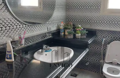 شقة - 4 غرف نوم - 2 حمامات للبيع في شارع صقليه - المنطقة السادسة - مدينة نصر - القاهرة