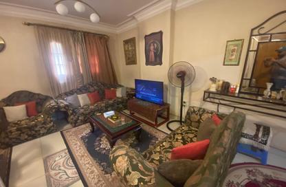 Apartment - 2 Bedrooms - 1 Bathroom for sale in Al Omaraa St. - Al Matbaa - Faisal - Hay El Haram - Giza