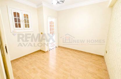 Apartment - 4 Bedrooms - 2 Bathrooms for sale in Camp Chezar - Hay Wasat - Alexandria Apartment - 4 Bedrooms - 2 Bathrooms for sale in Camp Chezar - Hay Wasat - Alexandria