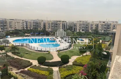 (بنتهاوس  (روف - 3 غرف نوم - 4 حمامات للبيع في جاليريا  مون فالى - المستثمرين الجنوبية - مدينة القاهرة الجديدة - القاهرة