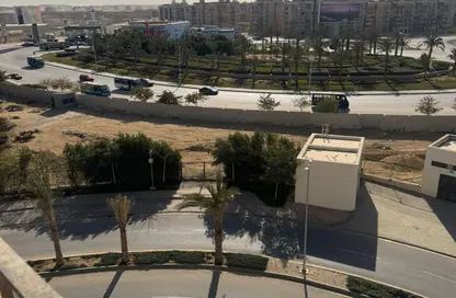 Apartment - 3 Bedrooms - 3 Bathrooms for sale in Hyde Park - New Cairo City - Cairo