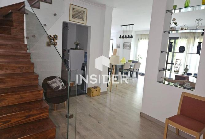 98837829 - Property Image 2
