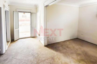 Apartment - 3 Bedrooms - 1 Bathroom for sale in Camp Chezar - Hay Wasat - Alexandria
