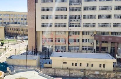 شقة - 3 غرف نوم - 1 حمام للبيع في كامب شيزار - حي وسط - الاسكندرية