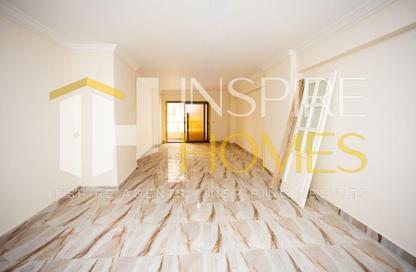 Apartment - 3 Bedrooms - 3 Bathrooms for sale in Glim - Hay Sharq - Alexandria