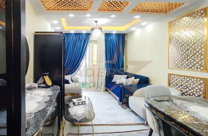 Apartment - 2 Bedrooms - 1 Bathroom for sale in Al Hilton St. - Smouha - Hay Sharq - Alexandria