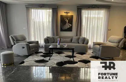 Villa - 4 Bedrooms - 4 Bathrooms for rent in Cairo Festival City - North Investors Area - New Cairo City - Cairo