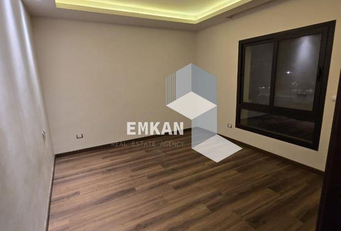 66421415 - Property Image 2