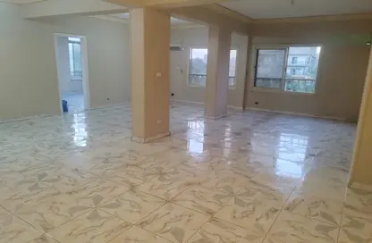 Apartment - 3 Bedrooms - 2 Bathrooms for rent in Tunis St. - New Maadi - Hay El Maadi - Cairo