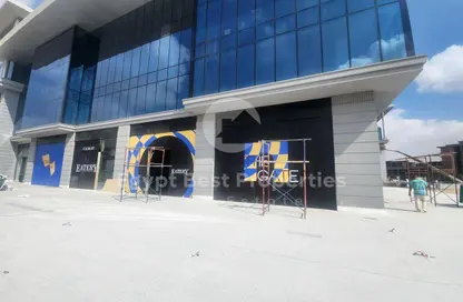 Office Space - 4 Bedrooms - 1 Bathroom for sale in Golden Gate - South Teseen St. - The 5th Settlement - New Cairo City - Cairo