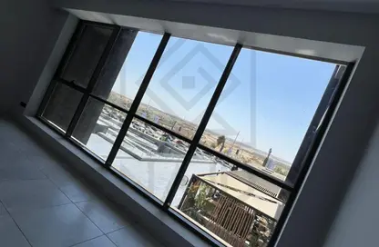 عيادة - غرفة نوم - 1 حمام للبيع في هالتاون - مدينة 6 أكتوبر - الجيزة