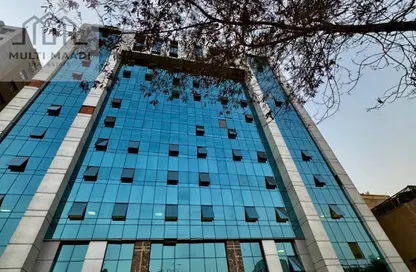 Full Floor - Studio - 6 Bathrooms for rent in Hay El Maadi - Cairo
