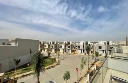 فيلا - 4 - 4 للبيع في ذا كراون - طريق مصر اسكندرية الصحراوي - مدينة 6 أكتوبر - الجيزة
