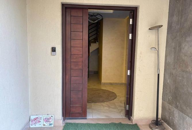 99813342 - Property Image 3