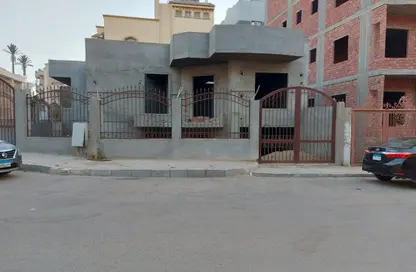 فيلا - 8 غرف نوم - 8 حمامات للبيع في شارع التسعين الجنوبي - التجمع الخامس - مدينة القاهرة الجديدة - القاهرة